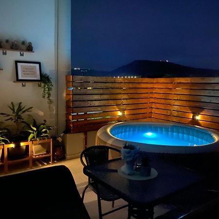 Marvinas Seaside Apartments, Gaia Apartment & Hydor Jacuzzi Apartment Kremastí Eksteriør billede